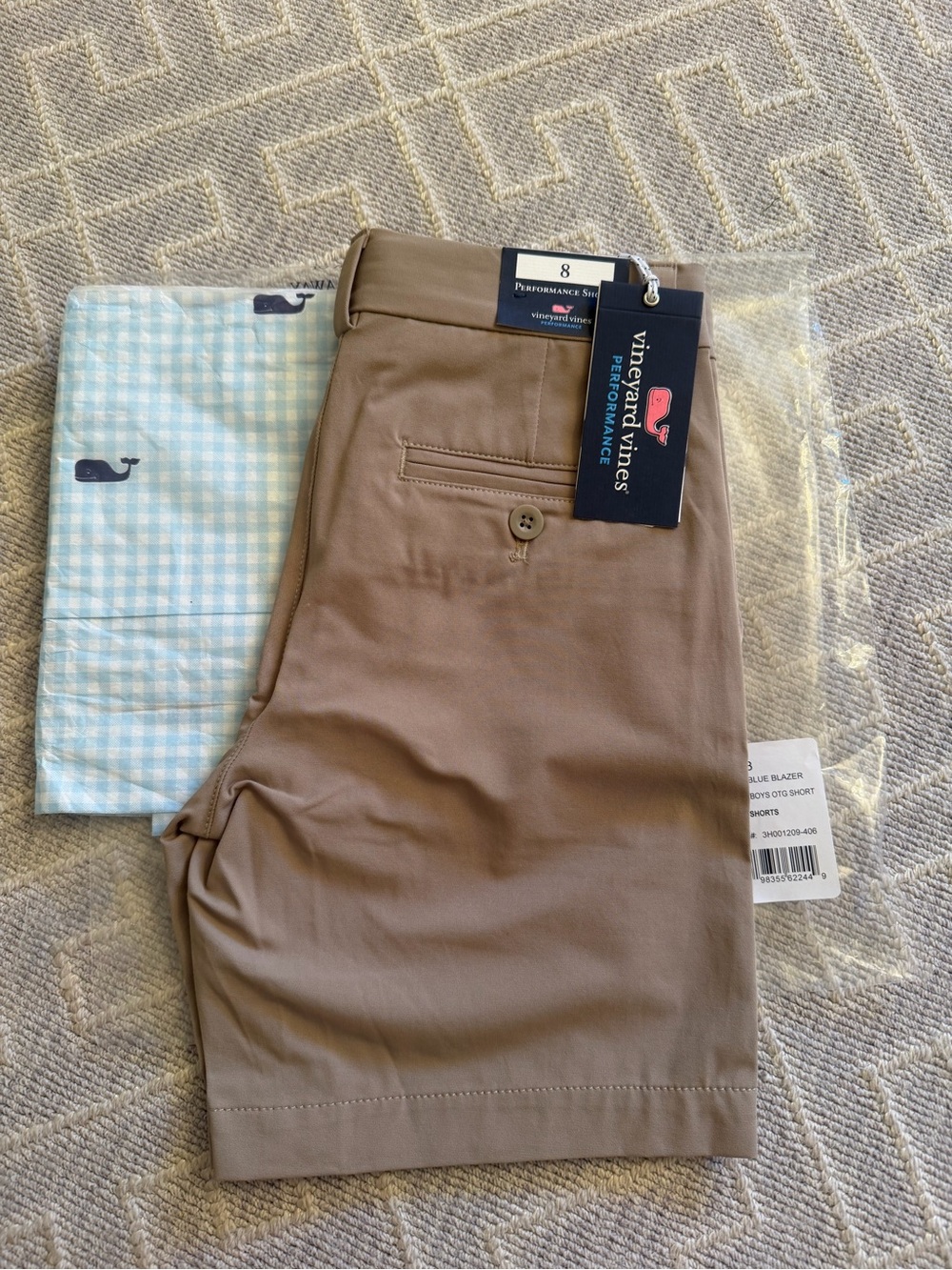 NWT Vineyard Vines Boys size 8 Khaki Shorts